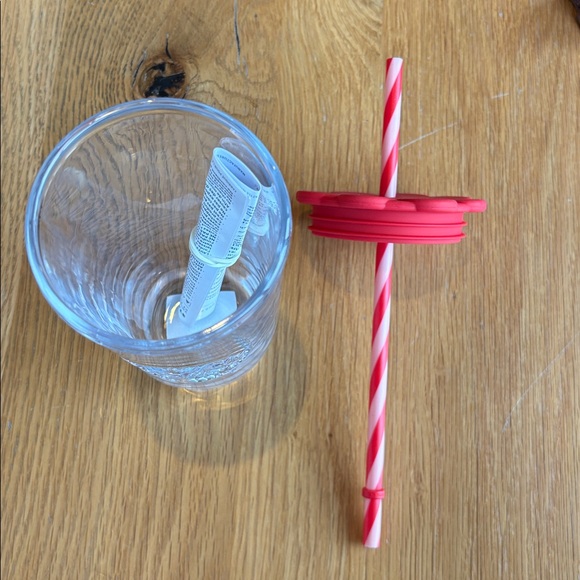 NEW Starbucks 2026 Valentines Day Cold Cup Glass 16oz VIRAL - Picture 3 of 4